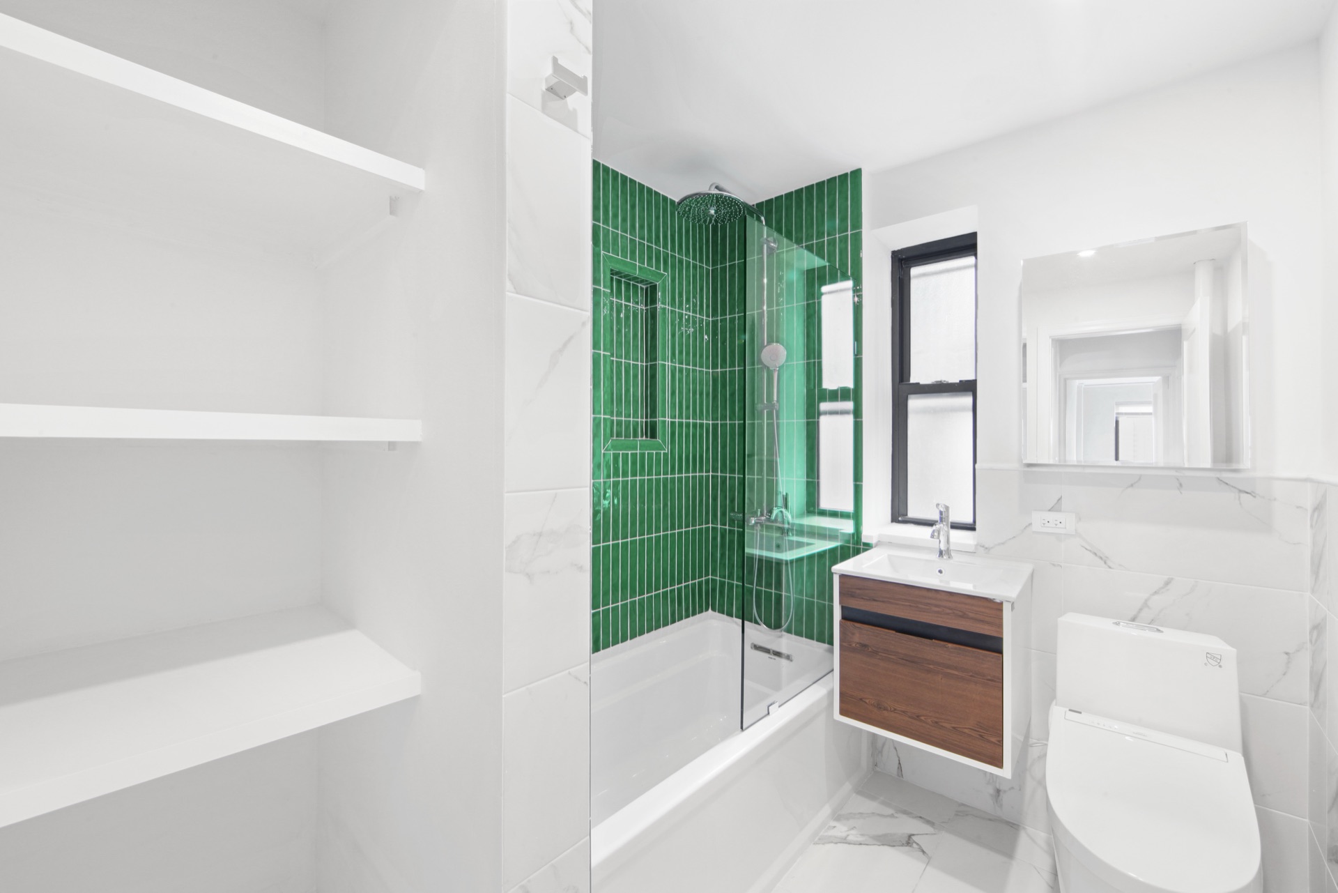 35-36 76th Street - room detail